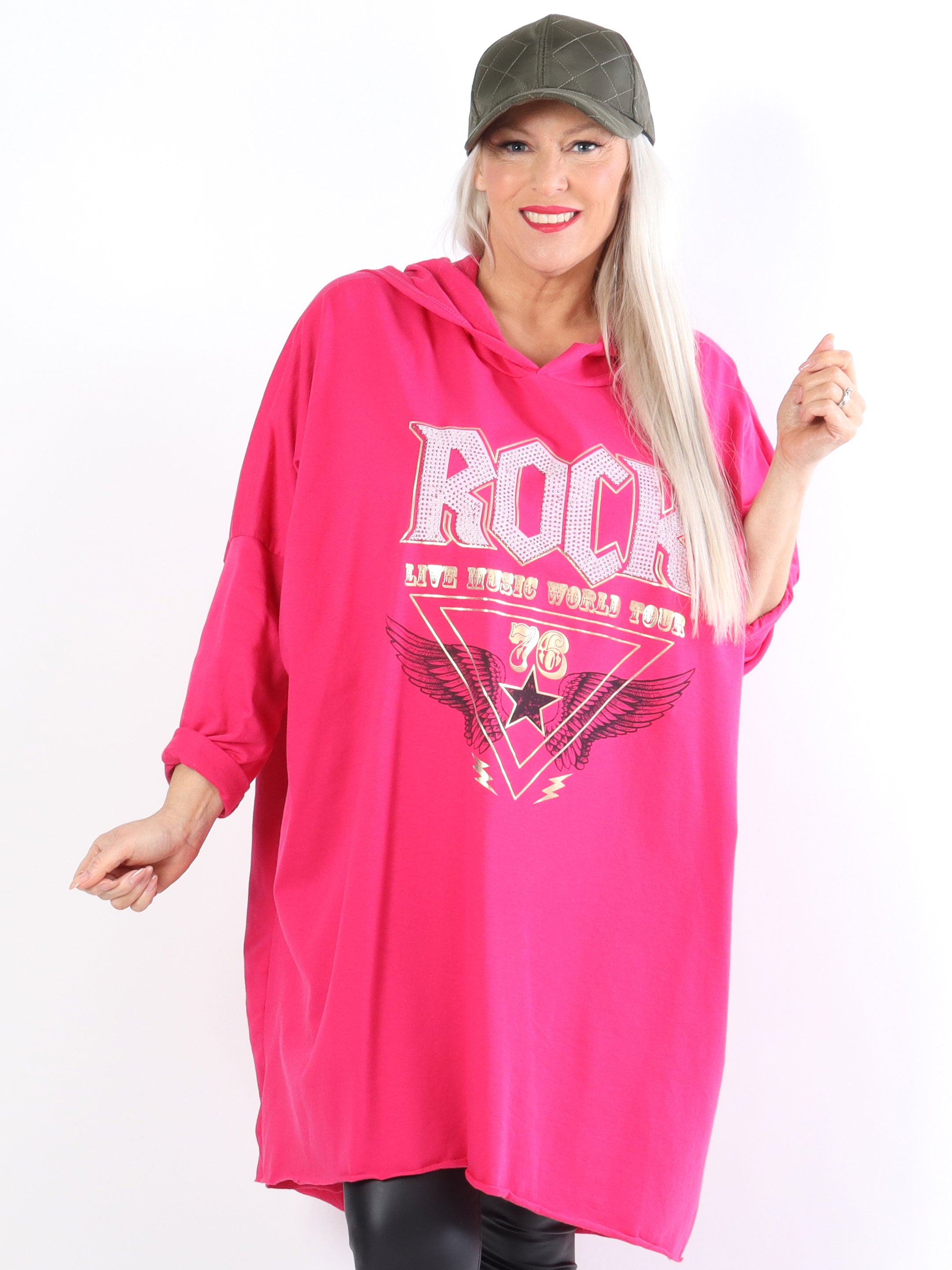 Rock - Cool plus size kjole med hætte og tekst